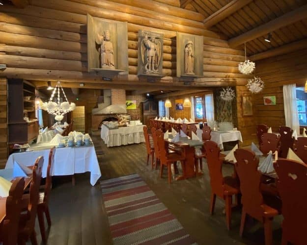 Lounais-Hämeen Pirtti sali